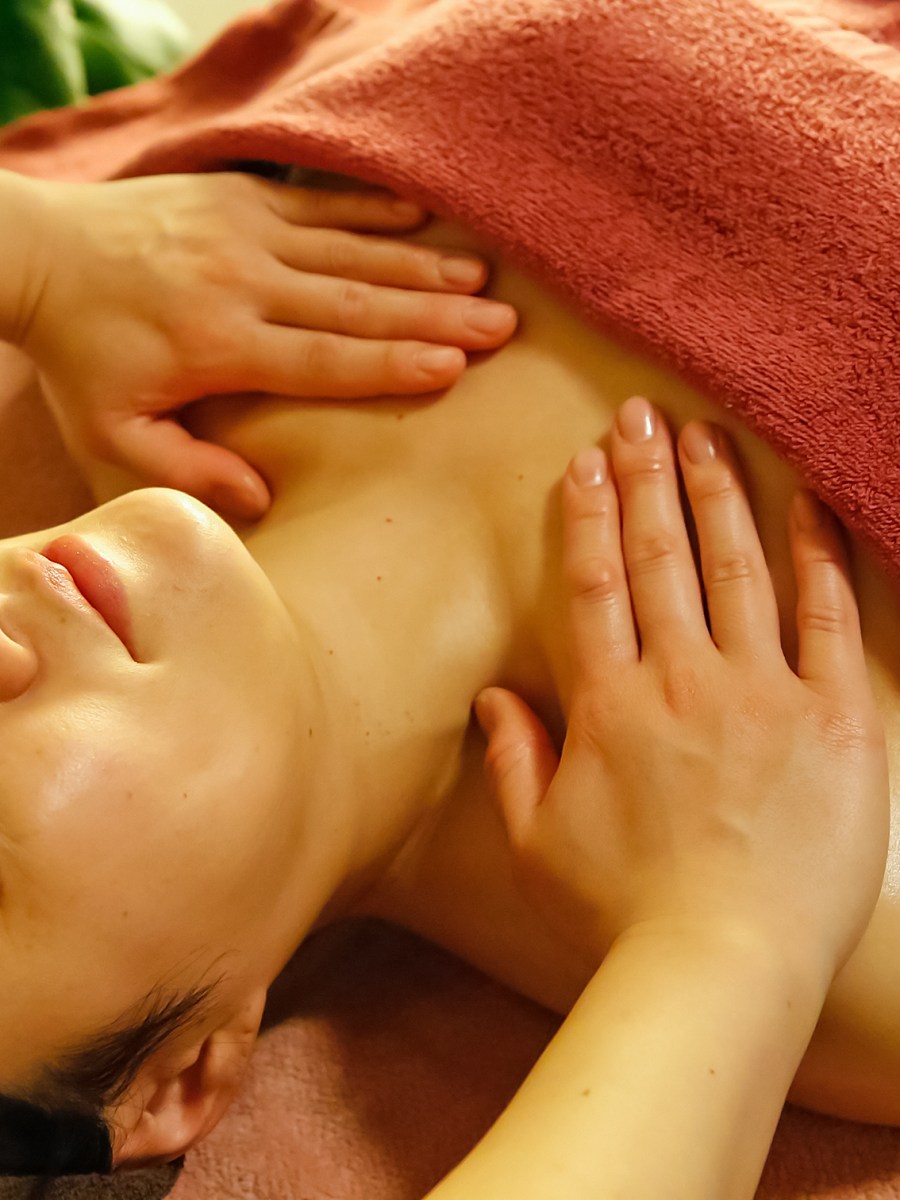 首が回らない日々に終止符！脅威のヒマラヤンオイルトーリトメントで解消☆